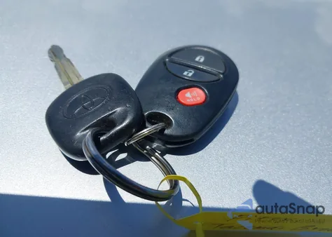 2012 Toyota Tacoma Prerunner V6 z USA, uszkodzony, nr VIN 3TMJU4GN5CM134778